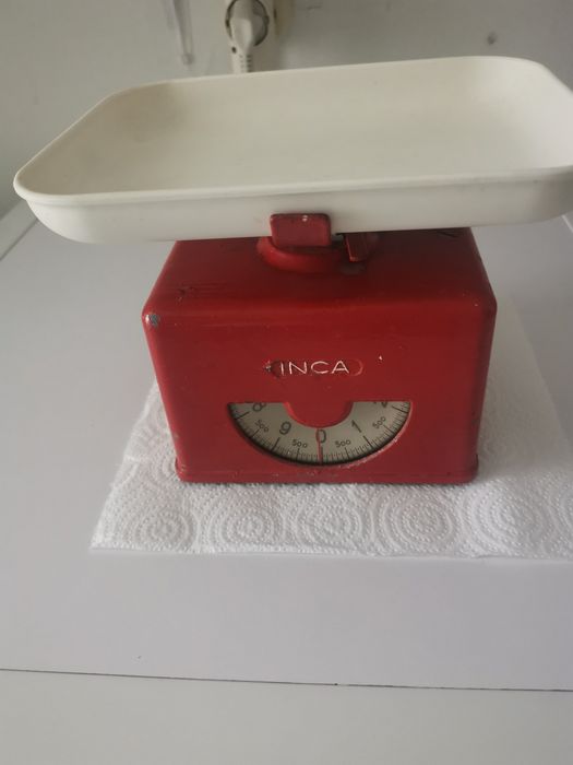 Balança antiga marca "INCA"