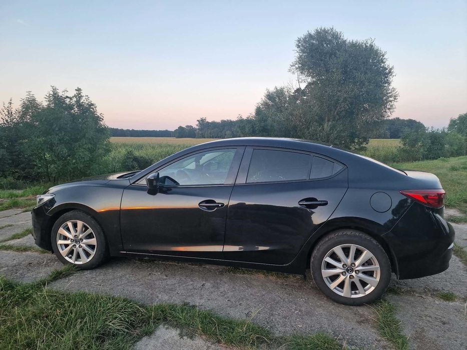 Mazda 3 Sedan 2.0 benzyna 2015