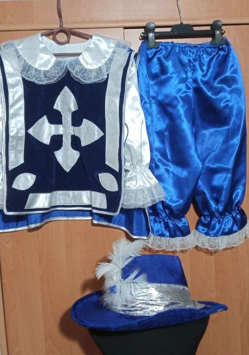 Карнавальні костюми Принц,Король,Мушкетер,Гном,Єльф,Сніговик 98-150 р.