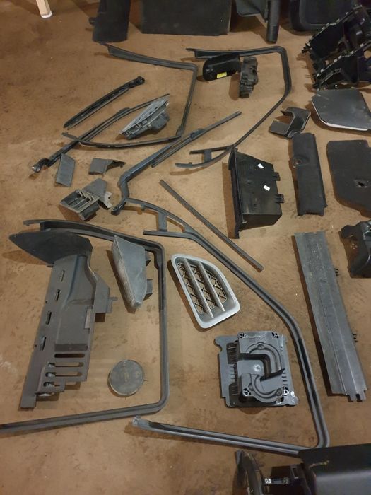 Молдинги, пластик Range Rover Sport