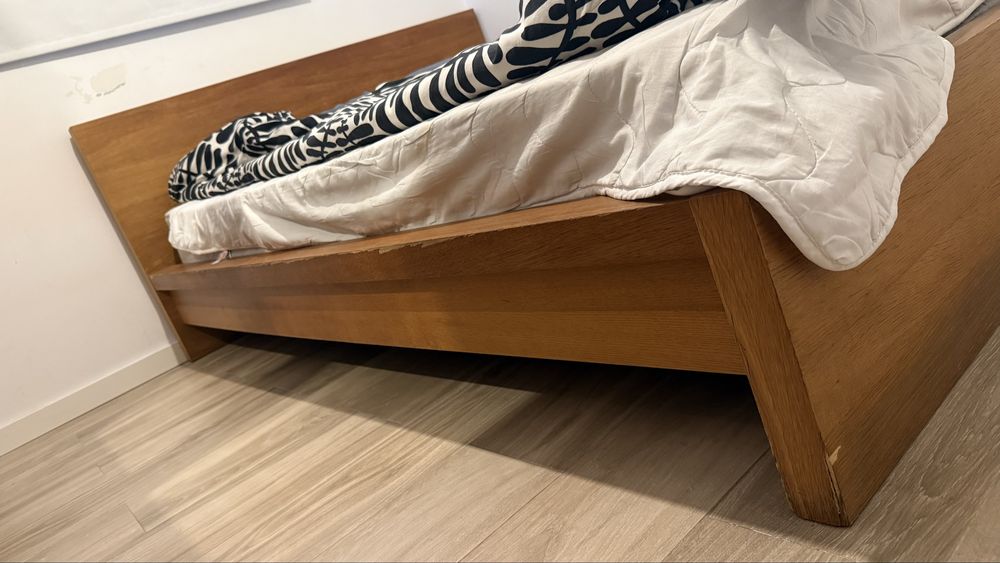 Cama de casal com estrado e colchão