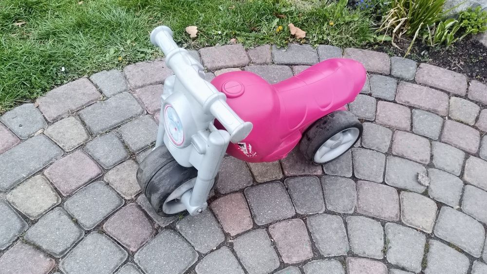Motorek biegowy dla mniejszych dzieci