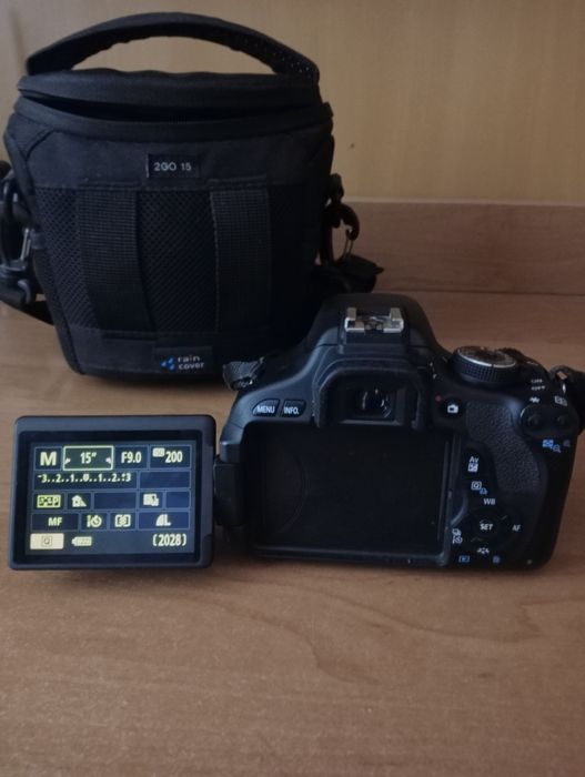 Canon 600D kit 18-55mm