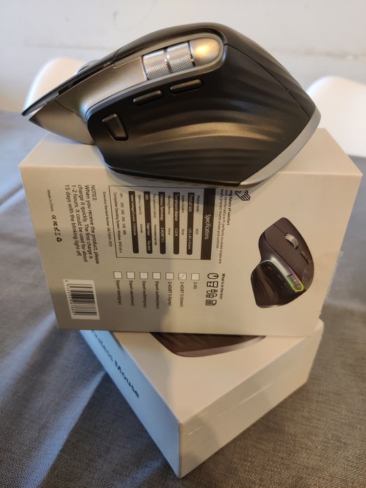 Rato vertical ergonómico RGB