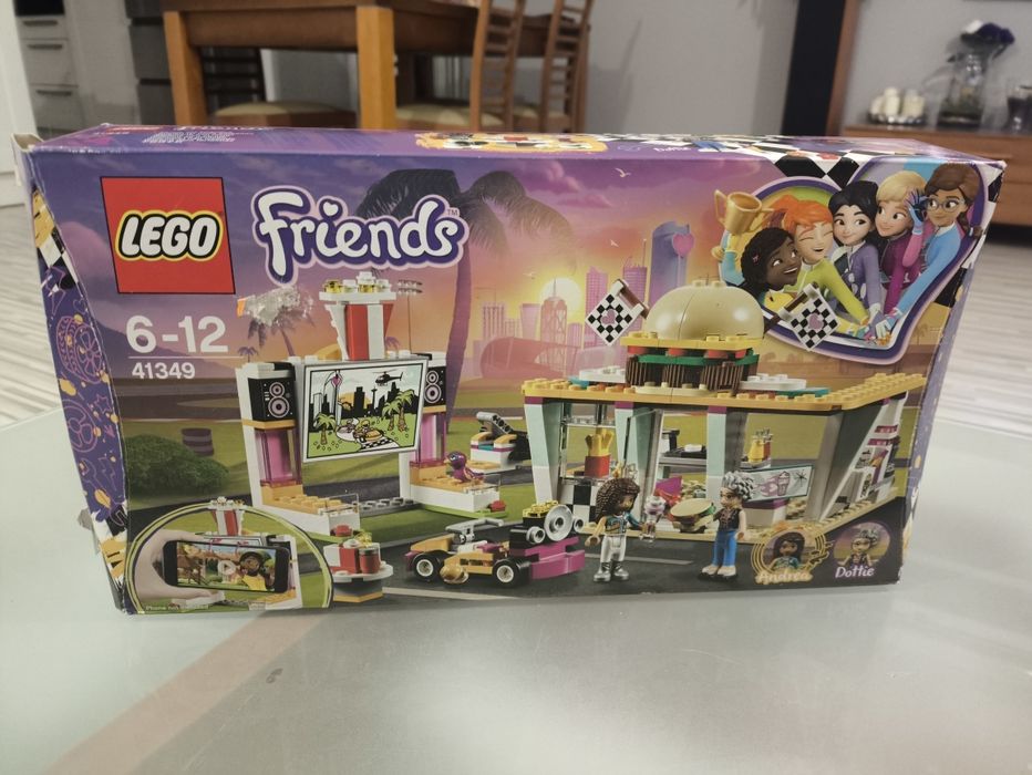Klocki LEGO Friends Wyścigowa restauracja 41349