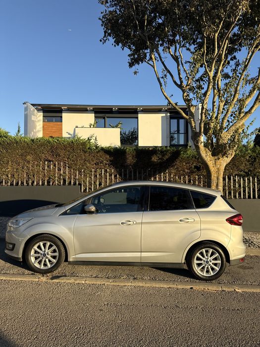 Ford C-Max Titanium 1.5 TDCi 120 cv | 2017 | Único proprietário | Histórico Ford