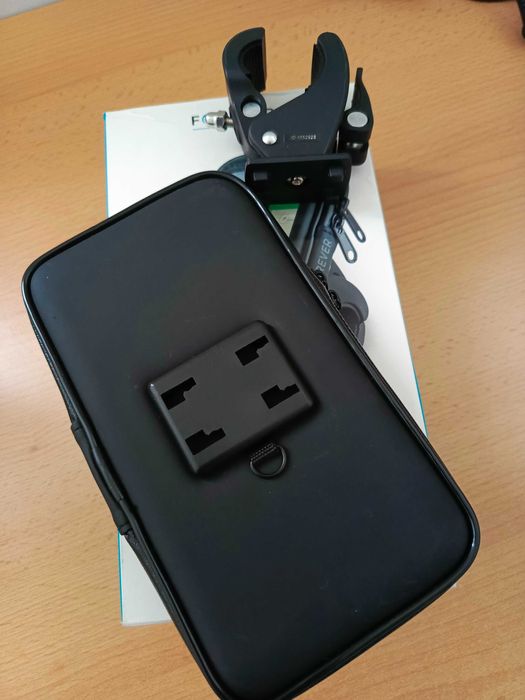 Uchwyt na telefon wodoodporny (чехол водонепроницаем)