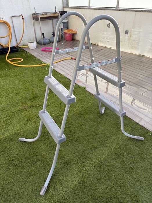 Escada para piscina