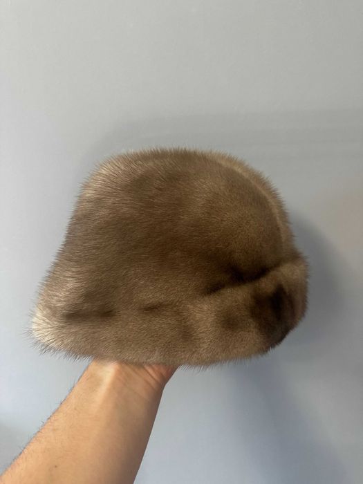 Czapka z futra naturalnego norki (szara)