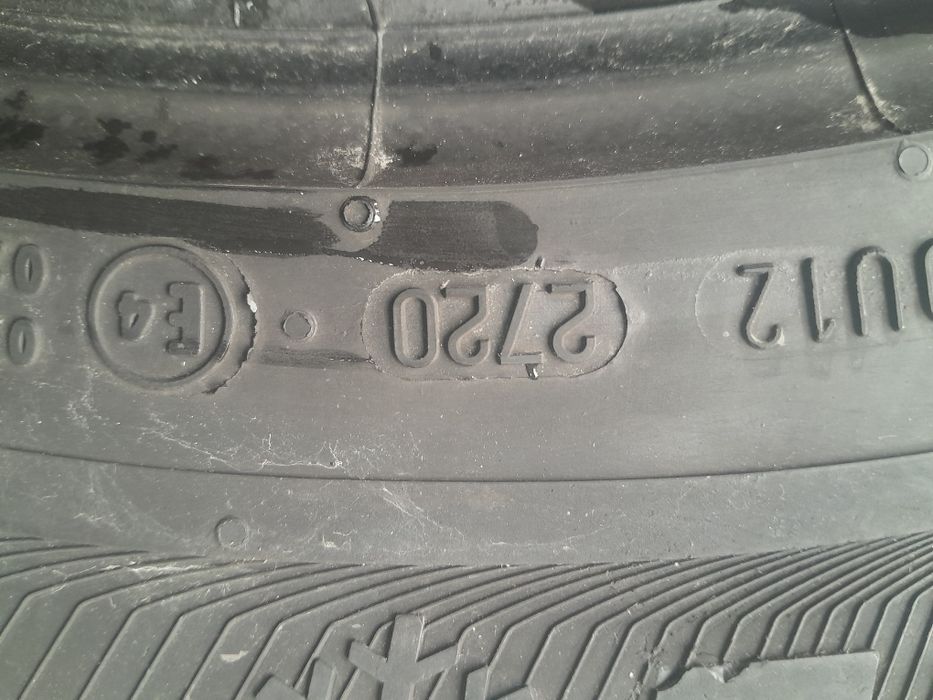 Шини Semperit 215/65 R17,2шт,зима 2020р