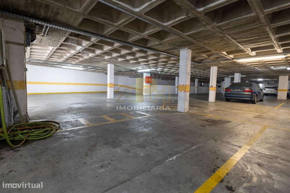 Garagem  Venda em Santarém (Marvila), Santa Iria da Ribeira de Santaré