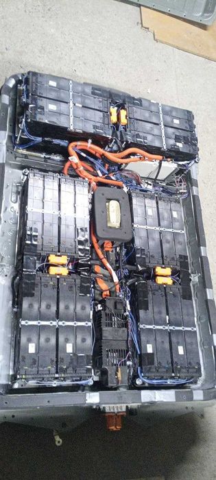 Перепаковка батареї Nissan Leaf
