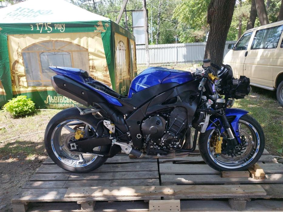 Ямаха р1 Yamaha r1 09-14 фары.морда