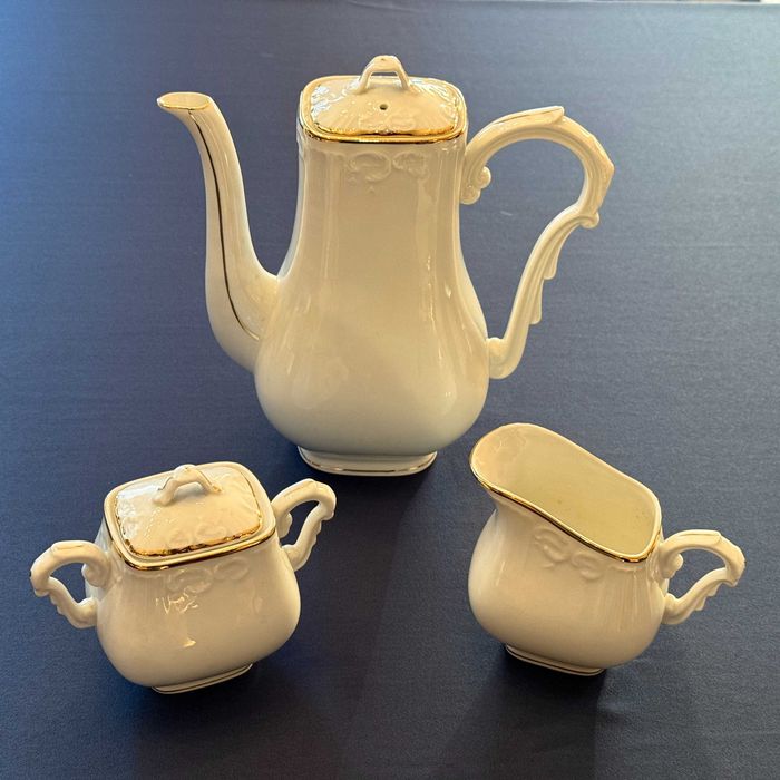 Vista Alegre White Coffee Set with Milk Jug and Sugar Bowl (1950s)