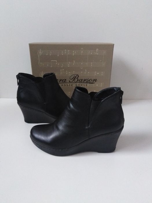 Czarne botki rozm 38