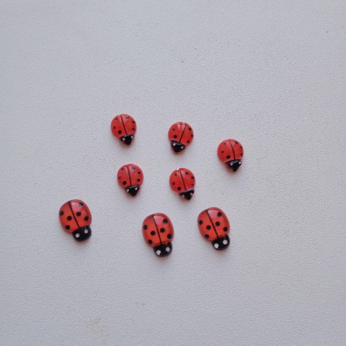 Бджілка, квіточки, сонечко,декор