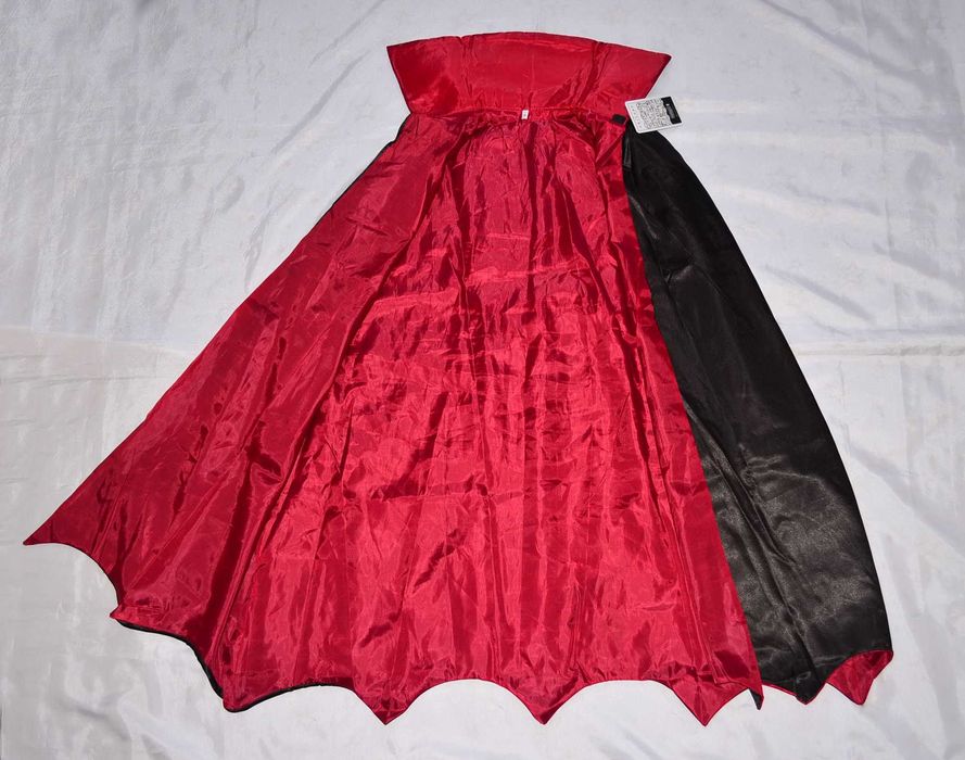 Загадковий образ вампира мантия чарівника Хэллоуин хоббі зомбі театр