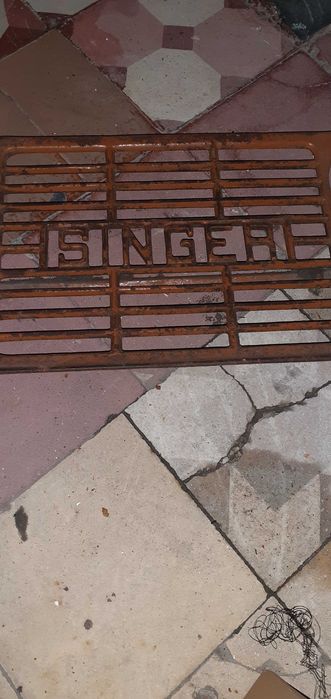 Máquina Singer antiga
