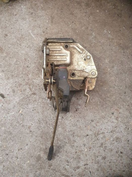 mercedes w124 coupe zamek drzwi prawy przód wwa