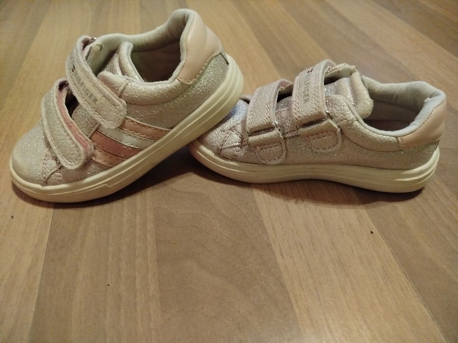 Buty Tommy Hilfiger r.24