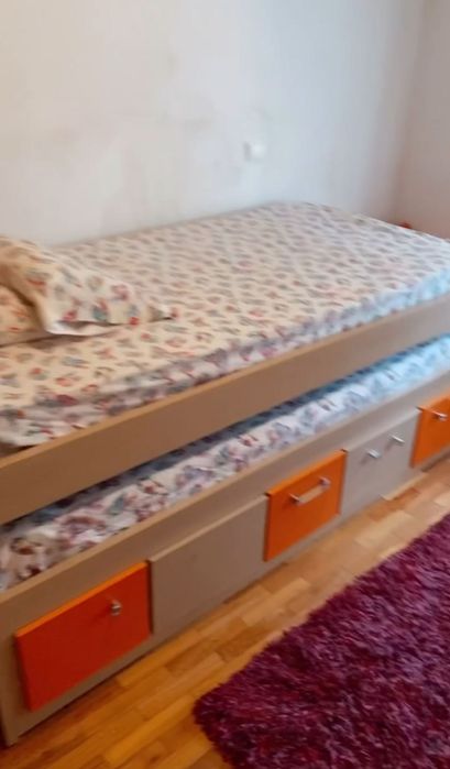 Quarto completo em ótimo estado