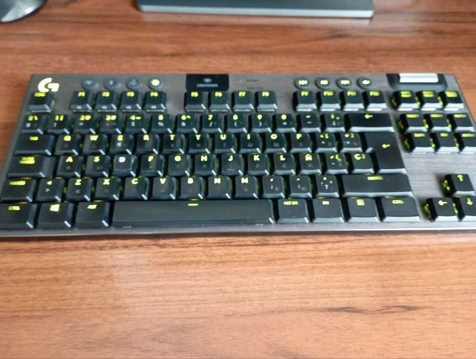 logitech g915 tkl - купить периферийные устройства для ПК - Цена
