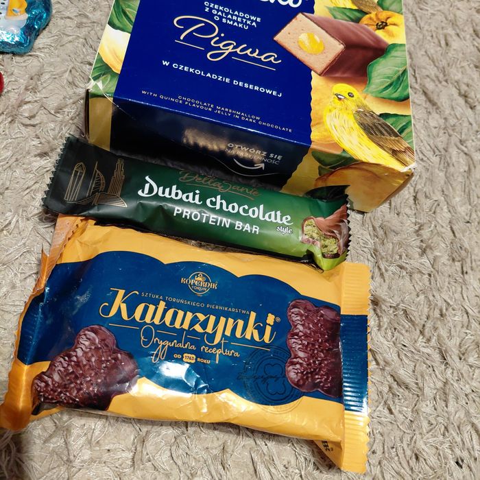 Zestaw słodyczy i chipsów