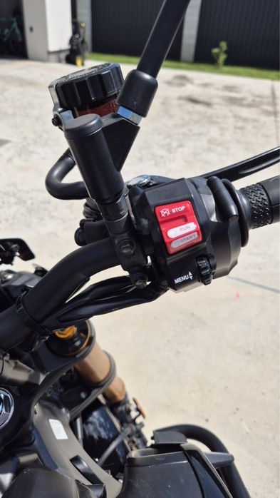 Офіційна Yamaha mt-09sp