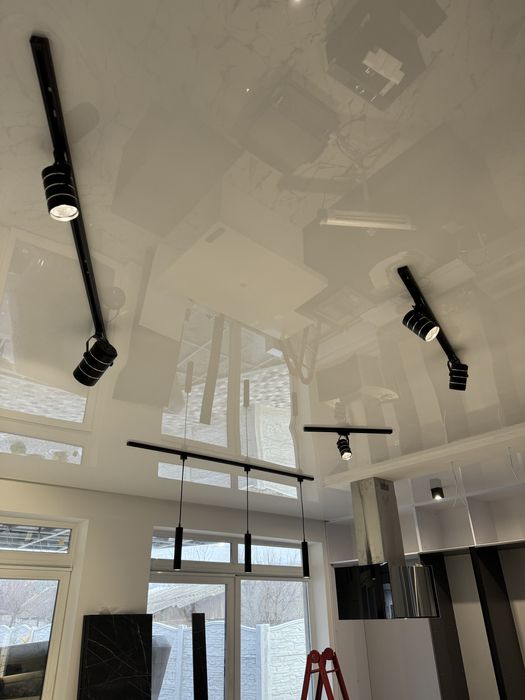 Натяжные потолки ПРЕМИУМ класса Подарок натяжні стелі