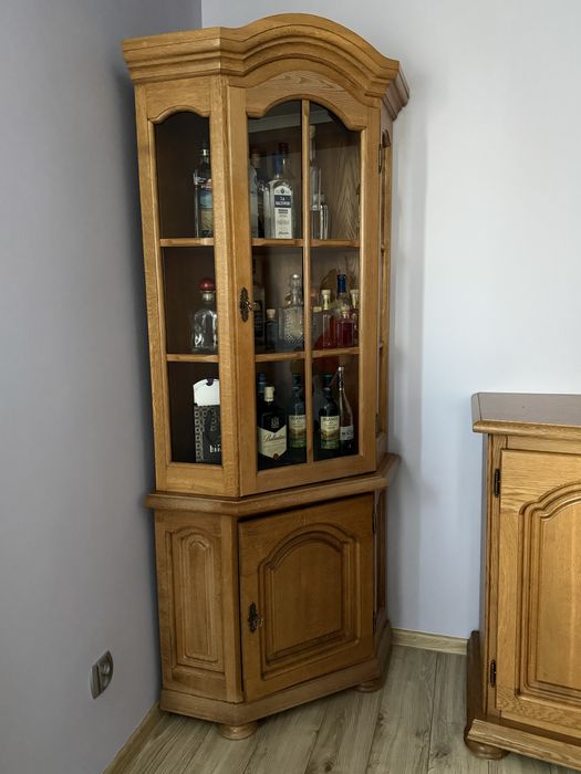 zestaw debowych mebli