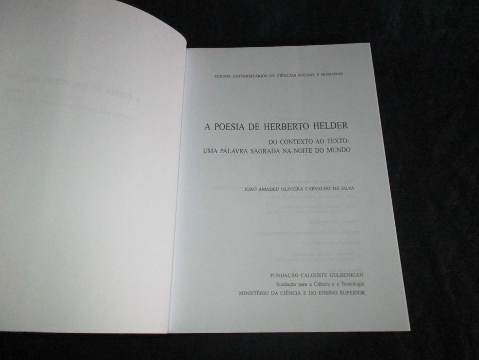 Livros Colecção Textos Universitários de Ciências Sociais e Humanas