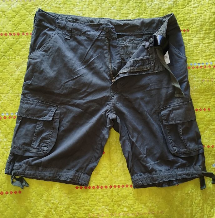 Calções bermudas de homem