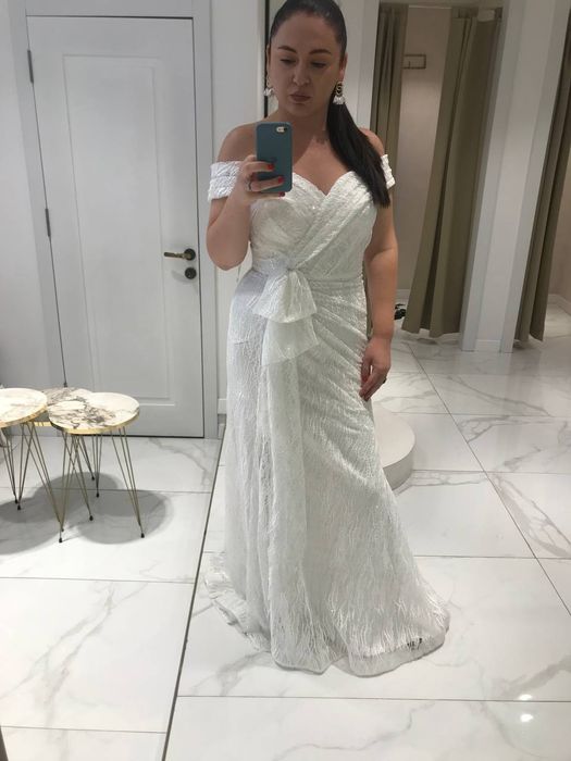 Весільна сукня в-во Туреччина 50 розмір