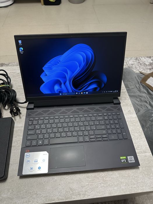 Ноутбук Dell 15.6. i5-10200H. 8/512gb. RTX 3050 4gb.