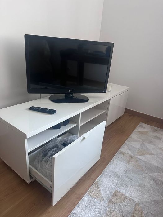 Móvel TV Ikea BYAS