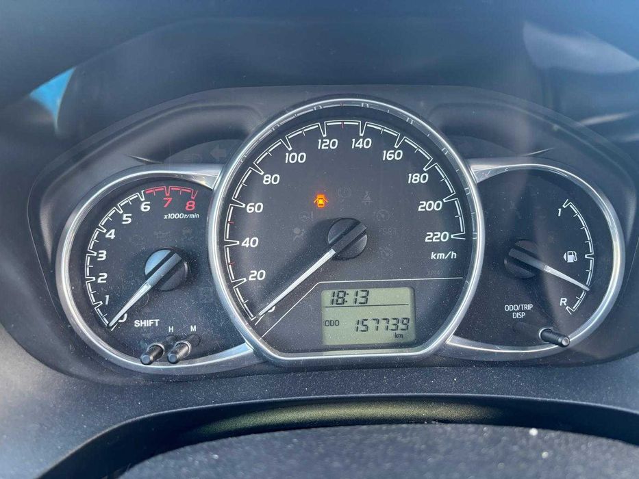 Toyota Yaris 1.0 VVTI foto 5