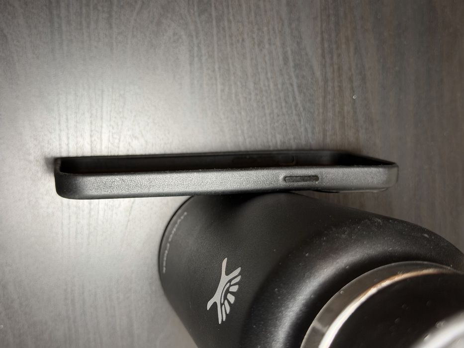 Capa de pele MagSafe para iPhone 13 Pro Max