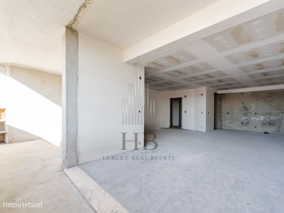 Apartamento T2 com terraço - Loures