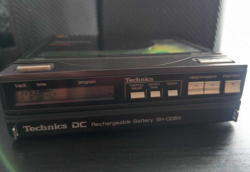 Technics SL-XP5 Portable CD Player