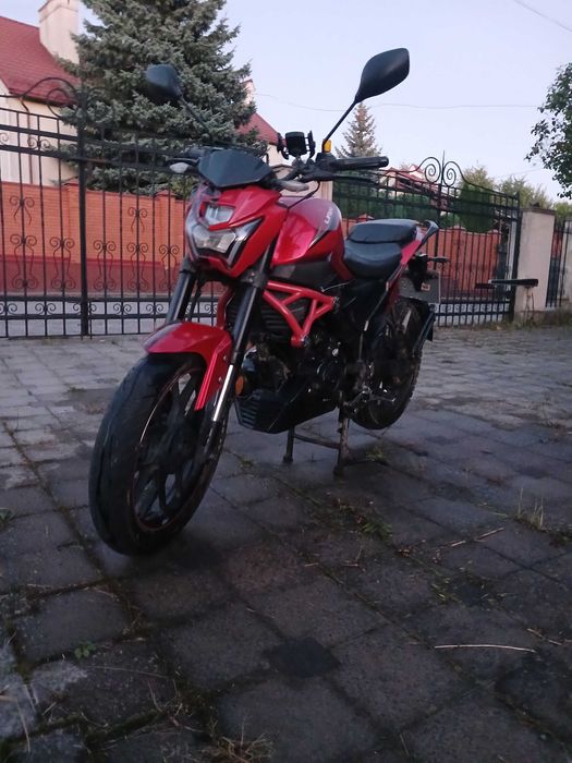 Продаю Lifan SR200