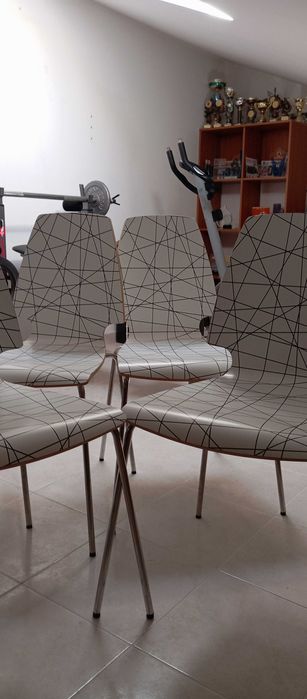 4 cadeiras como novas