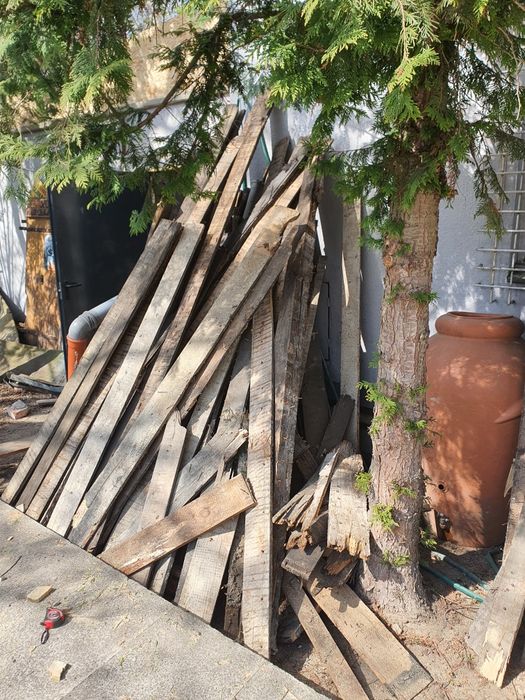 Oddam deski na opał