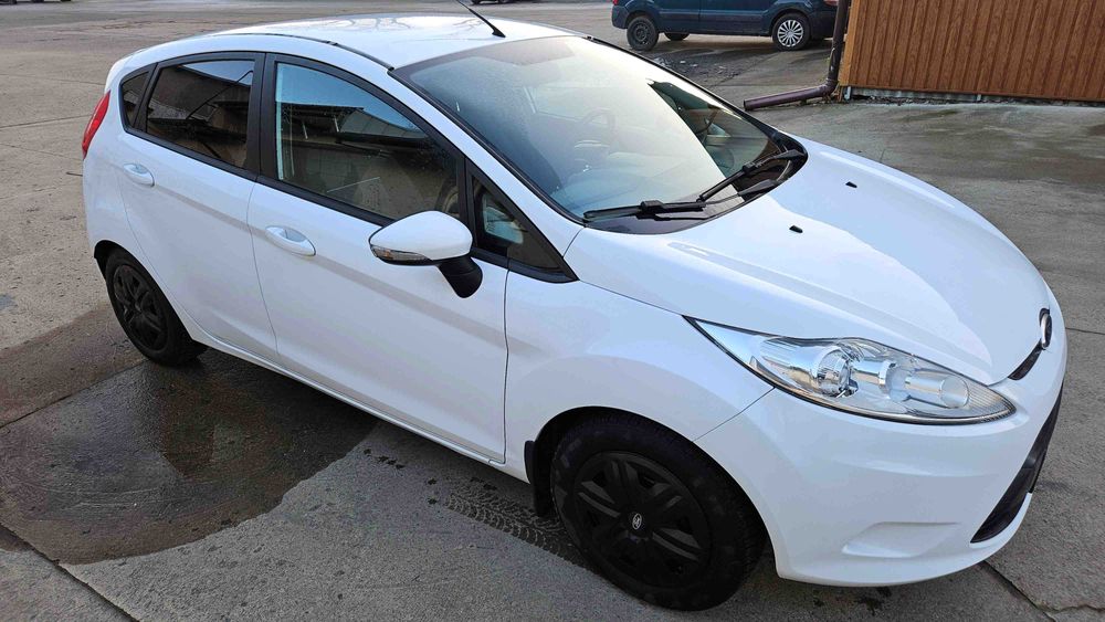 Ford Fiesta 1,4 96KM Grzane fotele