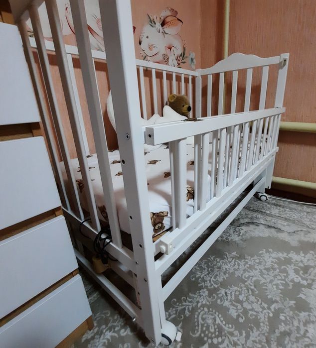 Ліжко дитяче, колиска, люлька