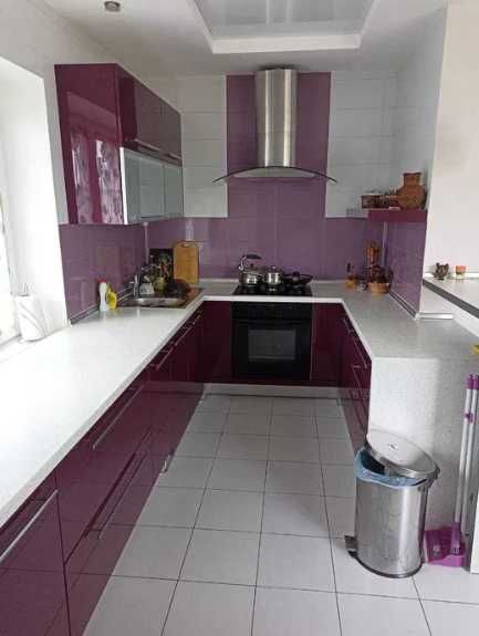 Продаж гарного будинку-готелю с. Кедина гора