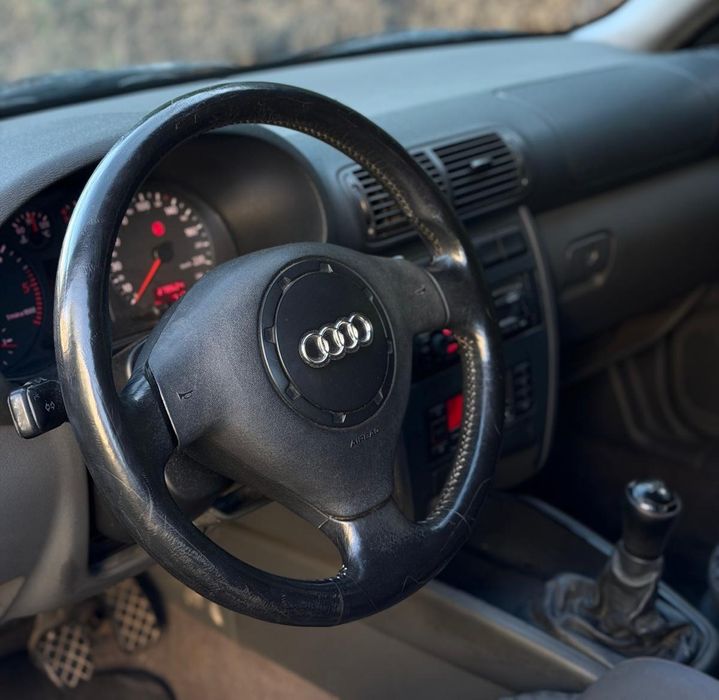 Audi A3 1.9 TDI 90cv-Nacional(278.000km)