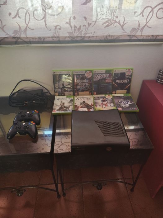 Vendo Xbox 360 e jogos