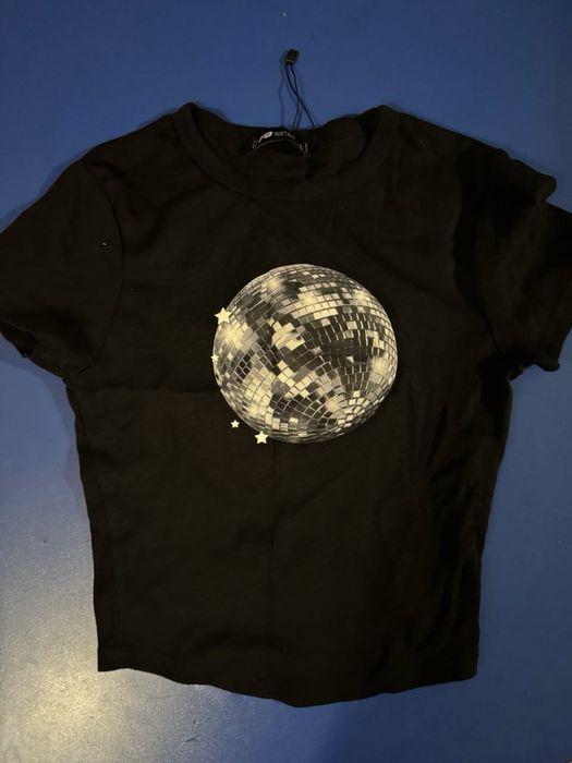 Чорний кроп-топ