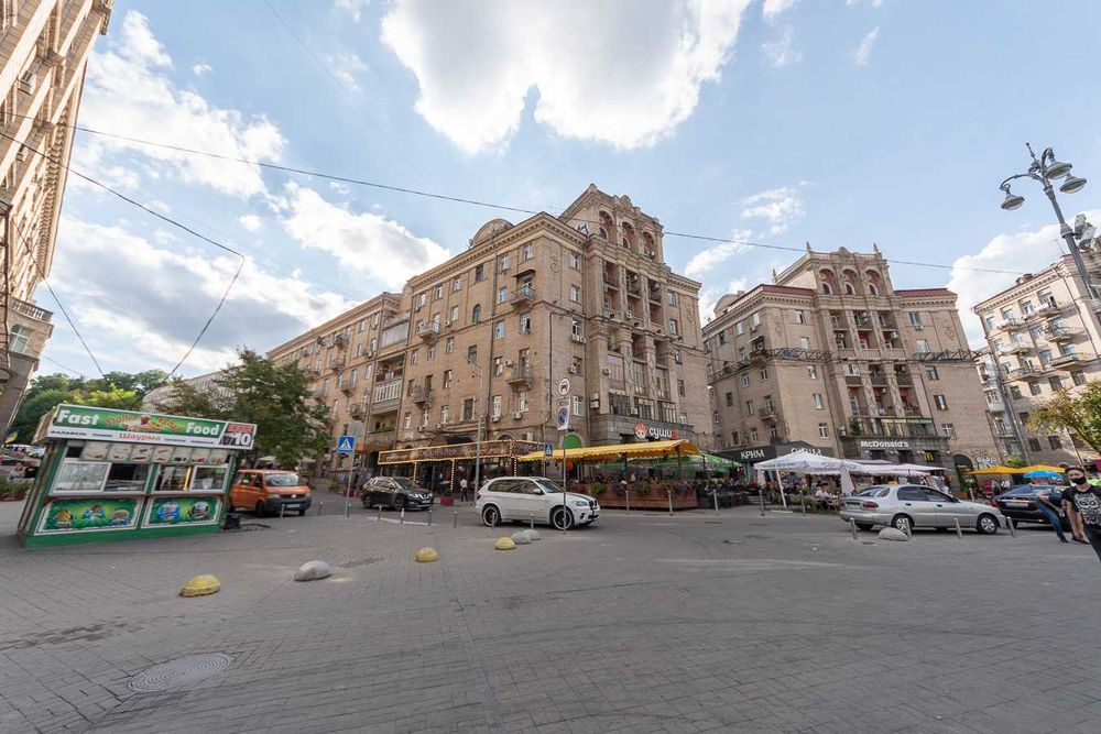 Видова на Майдан Хрещатик, Бориса Гринченко 2