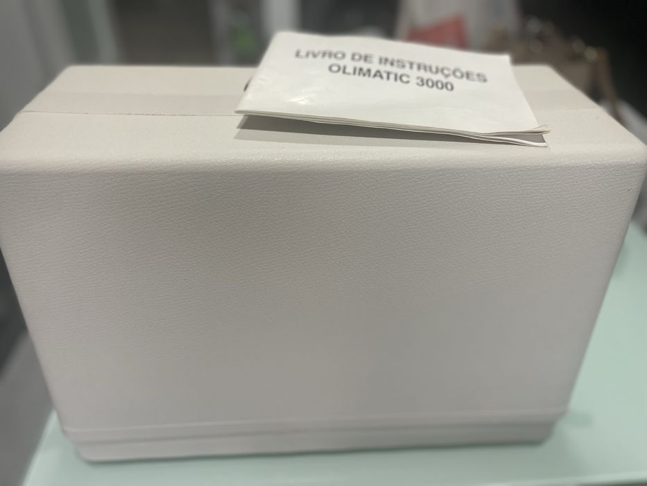 Maquina de costua Olimatic 3000 super automatica c/ caixa